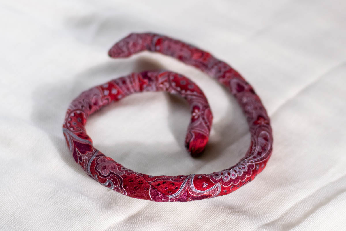 Spiral Lock Made from A Necktie — Deep Red-1